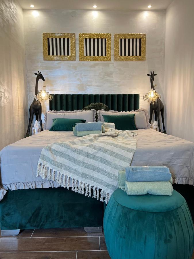 La Dolce Vita Luxury II Apartments With Best Free Private Parking In Center Pula Dış mekan fotoğraf