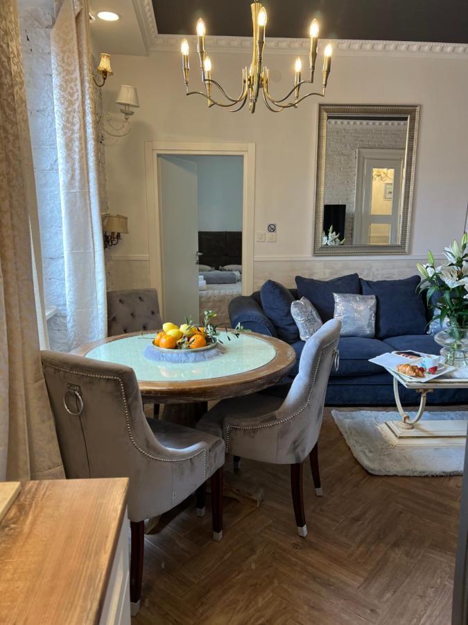 La Dolce Vita Luxury II Apartments With Best Free Private Parking In Center Pula Dış mekan fotoğraf