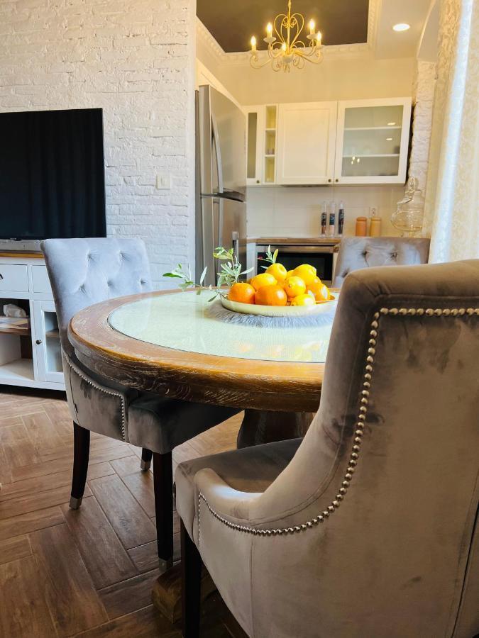 La Dolce Vita Luxury II Apartments With Best Free Private Parking In Center Pula Dış mekan fotoğraf