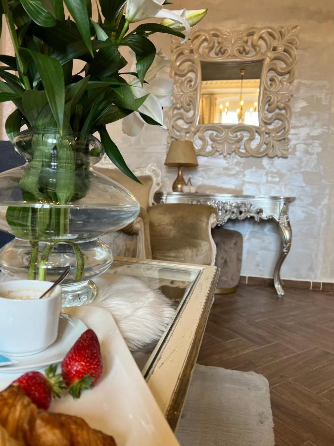 La Dolce Vita Luxury II Apartments With Best Free Private Parking In Center Pula Dış mekan fotoğraf
